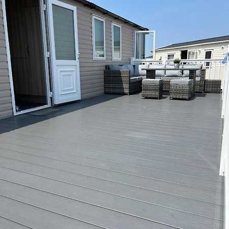 Beautiful Caravan In Trecco Bay! 74 Sycomore Bridgend (Wales) Exterior foto