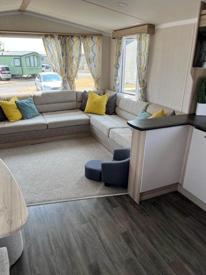 Beautiful Caravan In Trecco Bay! 74 Sycomore Bridgend (Wales) Exterior foto
